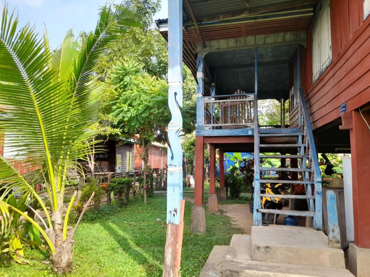Ta'S Dorm Dondet Albergue Ban Dondét Exterior foto